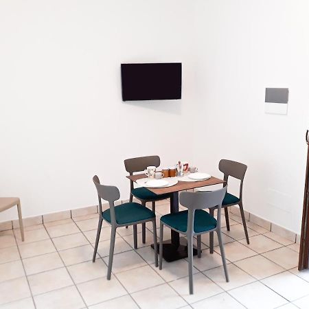 Residence Gregory Filicudi Pecorini Bagian luar foto