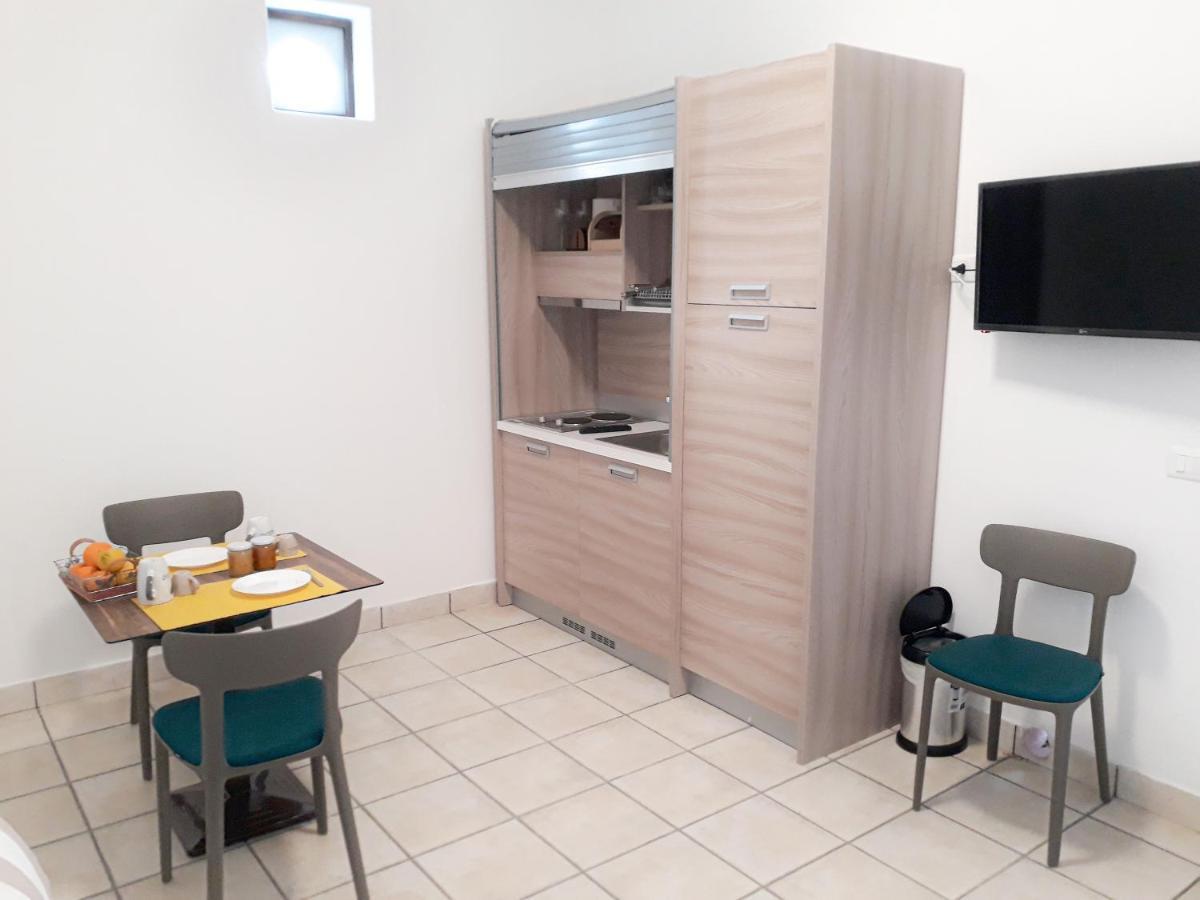 Residence Gregory Filicudi Pecorini Bagian luar foto