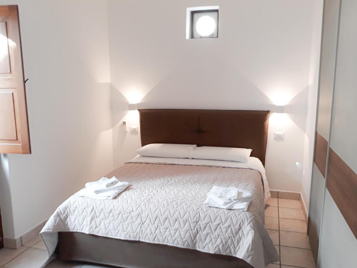 Residence Gregory Filicudi Pecorini Bagian luar foto